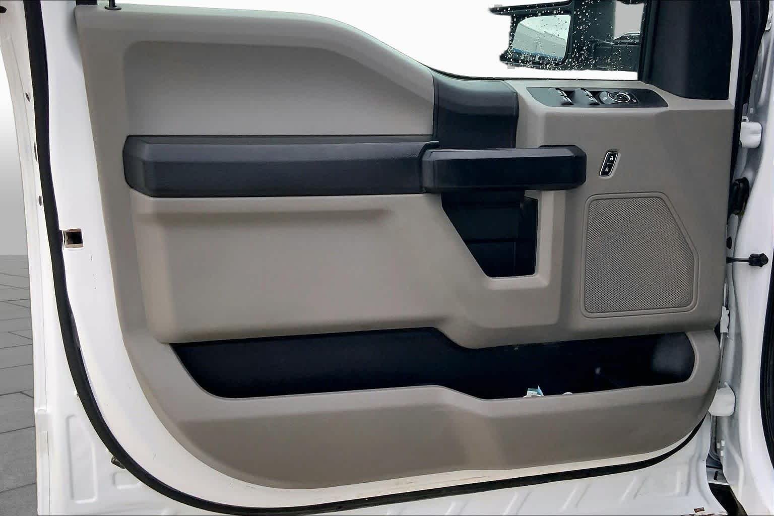 Used 2021 Oxford White Ford XL image 21