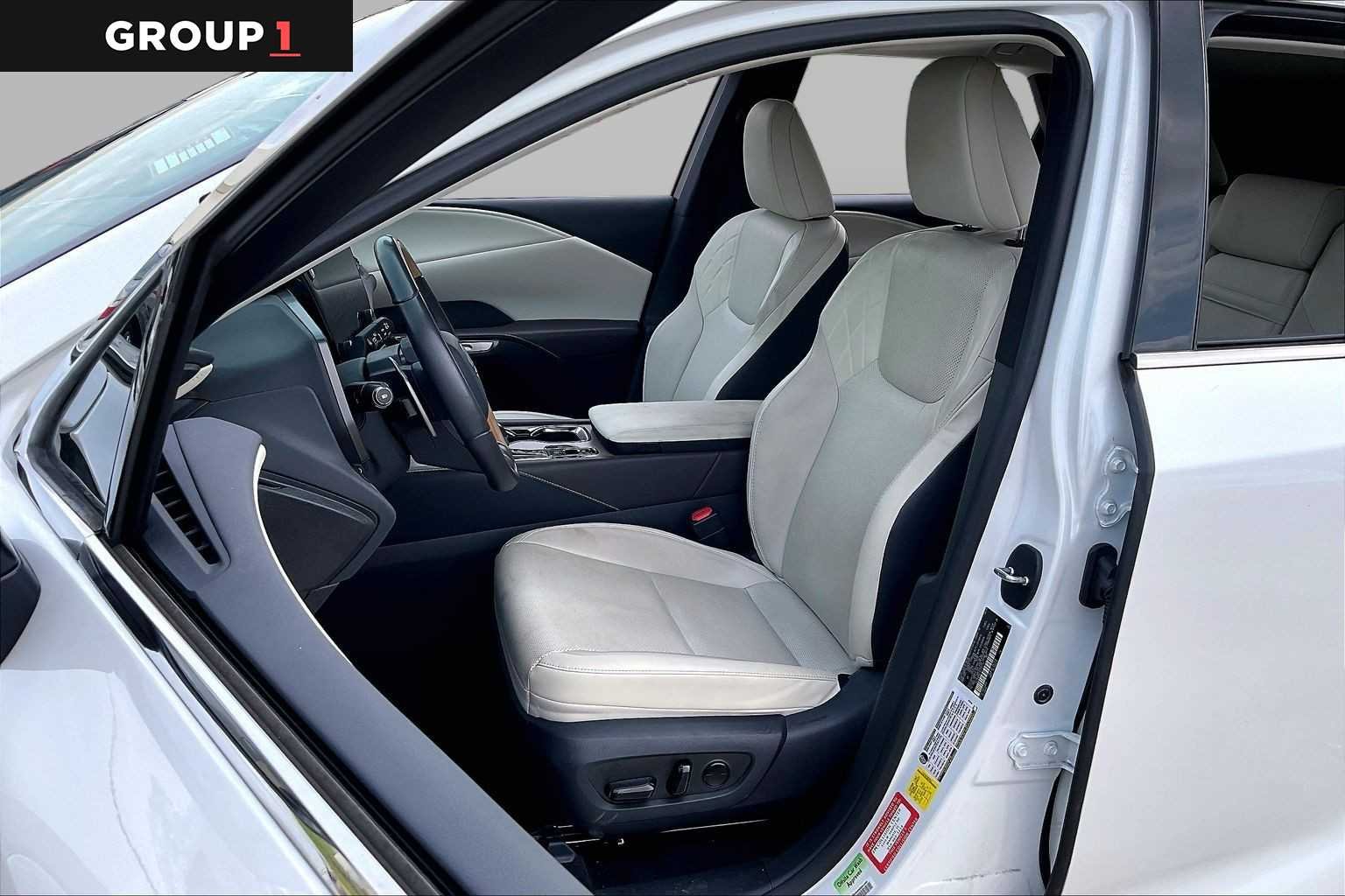 Certified Used 2024 Eminent White Pearl Lexus Premium image 7
