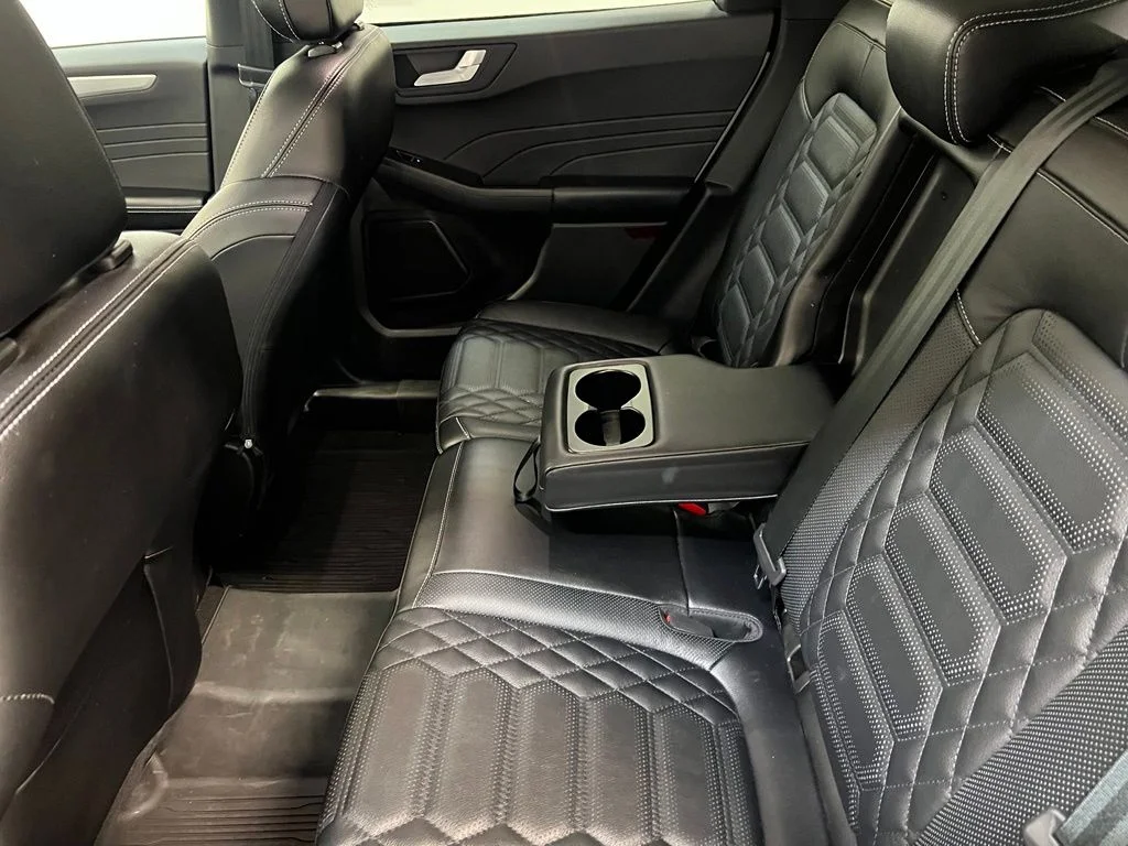Used 2023 White Ford Platinum image 27