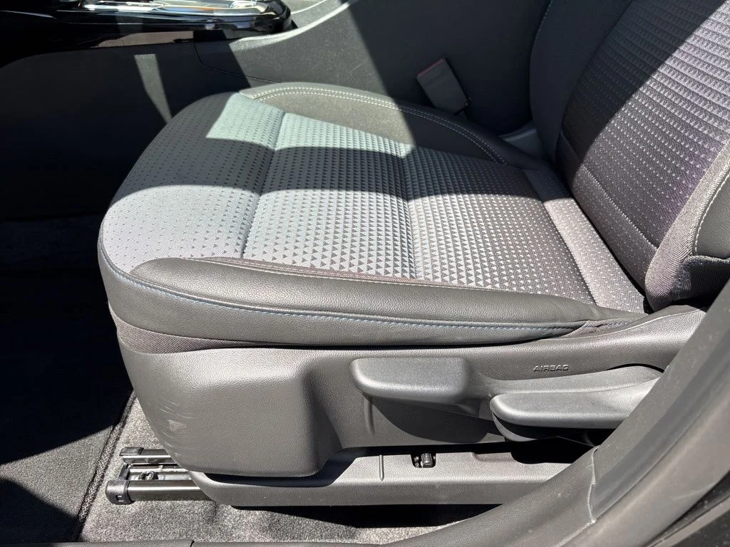 Used 2025 Black Chevrolet LT image 13