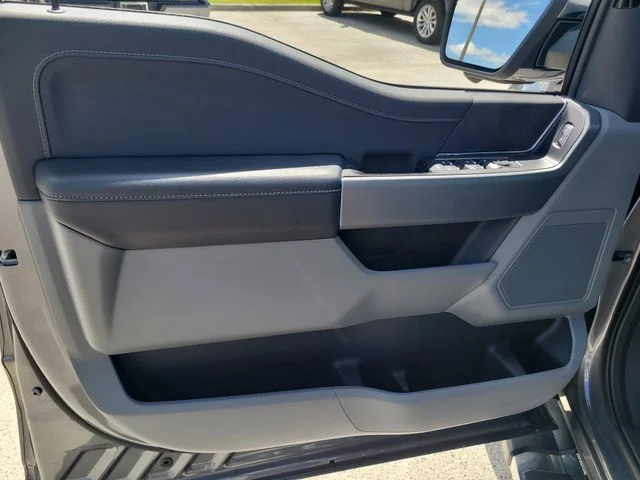 Used 2024 Gray Ford XLT image 16