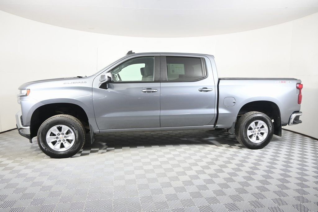 Used 2022 Chevrolet Silverado 1500 Limited LT with VIN 3GCUYDET0NG117634 for sale in Forest Lake, Minnesota