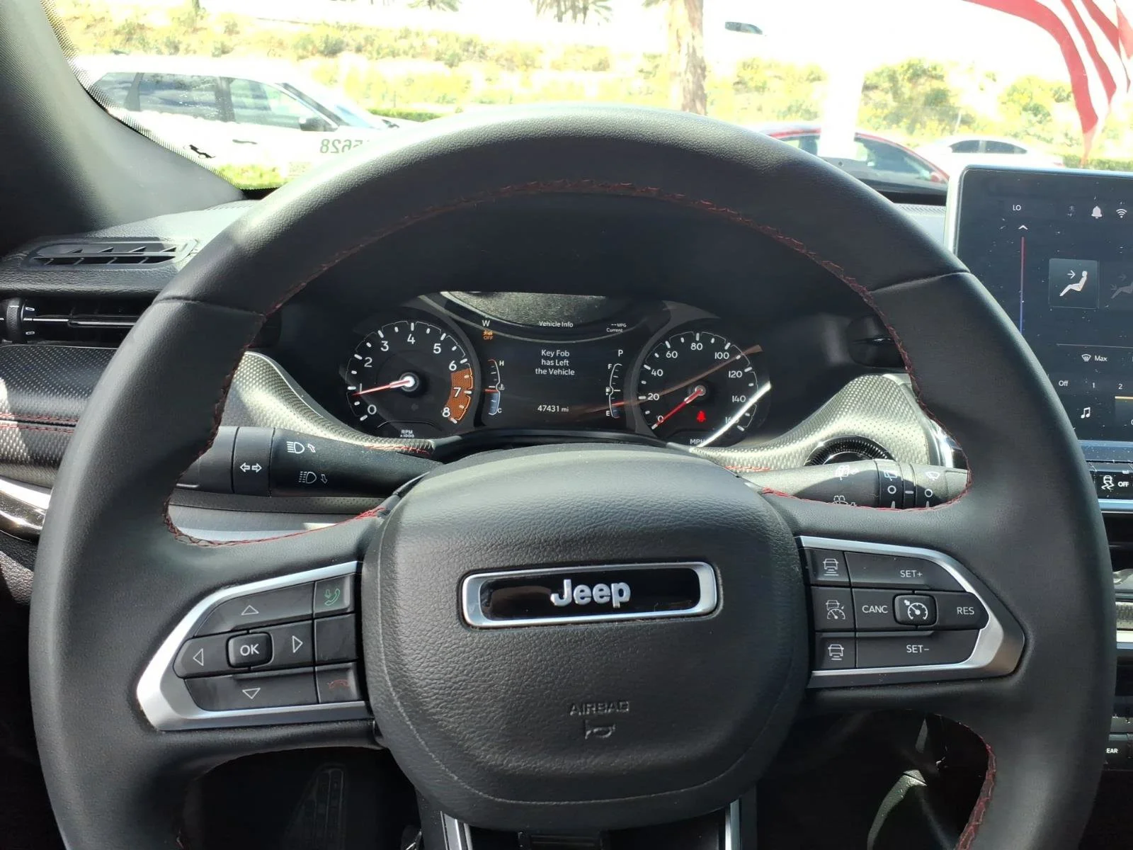 Used 2025 Silver Zynith Metallic Clearcoat Jeep Trailhawk image 3