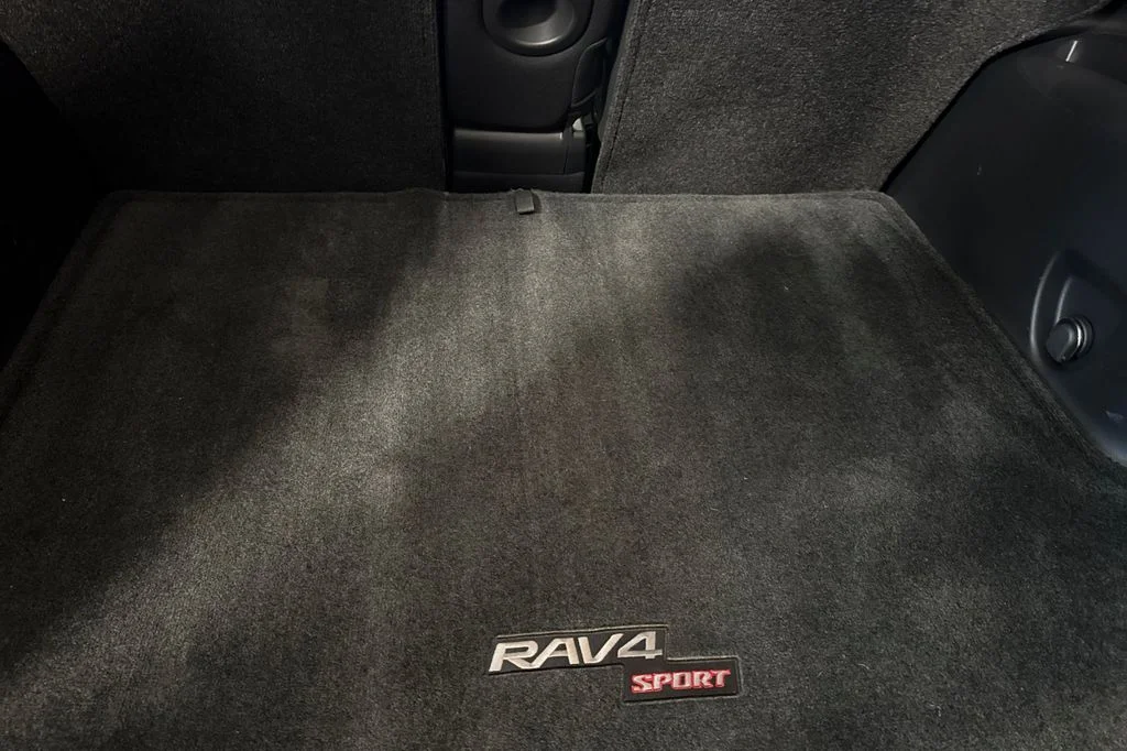 Used 2012 Silver Toyota Sport image 18