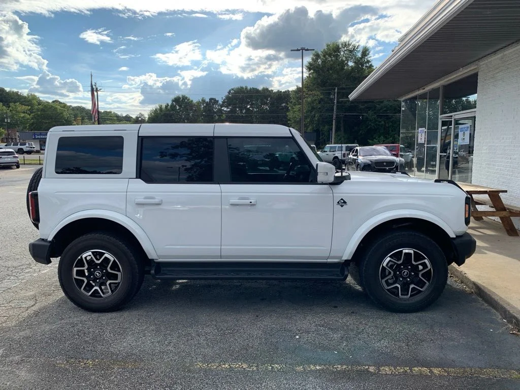 Used 2025 White Ford Outer Banks image 3