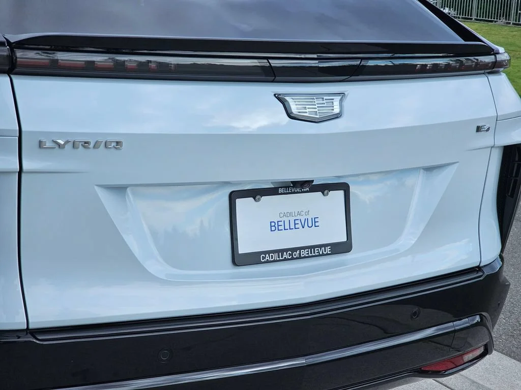 New 2027 Vibrant White Tricoat Cadillac Sport image 14