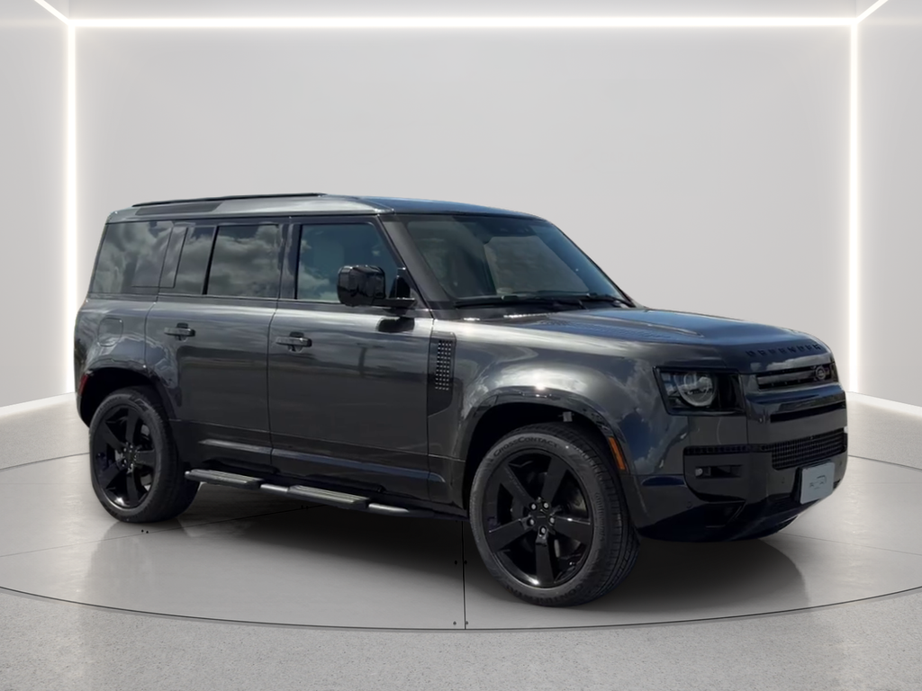 New 2026 Carpathian Grey Land Rover X-Dynamic SE image 3
