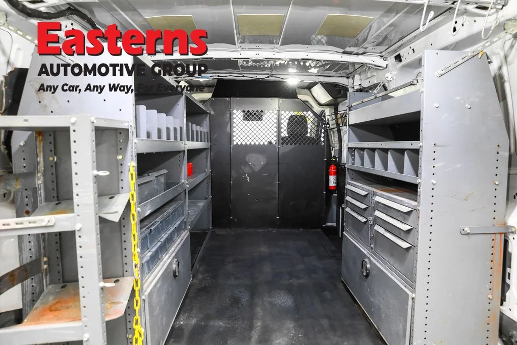 Used 2015 White Ford Base image 9
