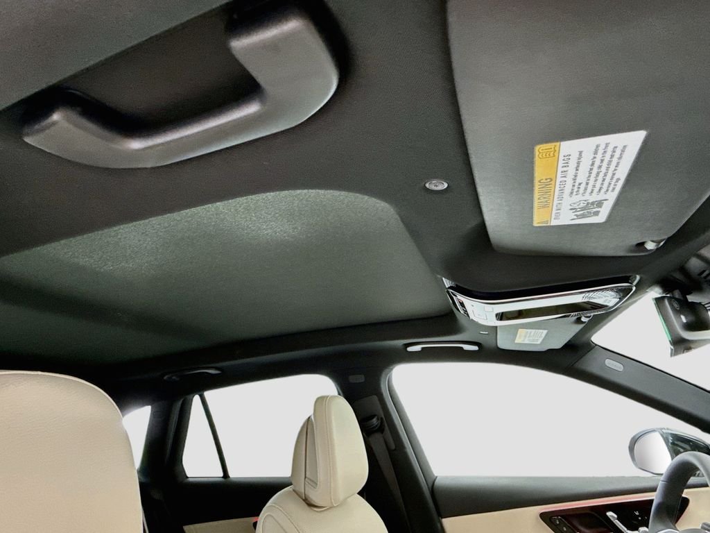 New 2027 Obsidian Black Metallic Mercedes-Benz GLC 300 image 17