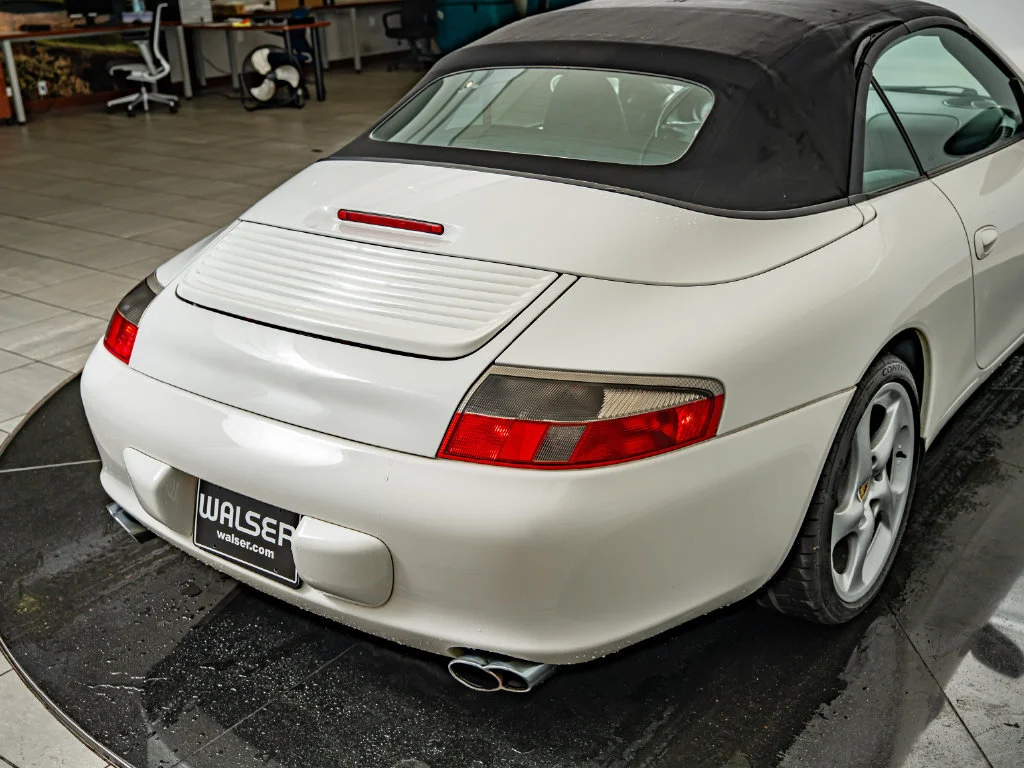 Used 2003 Carrara White Porsche Carrera image 21