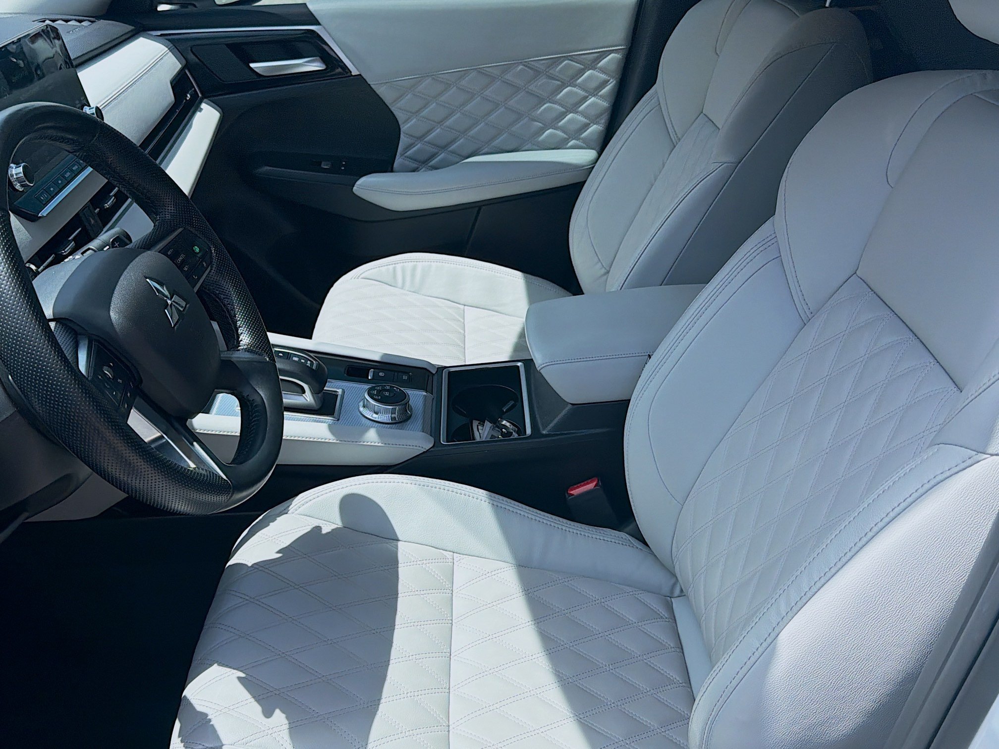 2024 Mitsubishi Outlander SEL - Photo 15