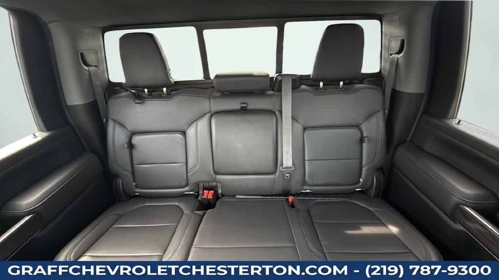 Used 2021 IRIDESCENT PEARL TRICOAT Chevrolet LTZ image 30