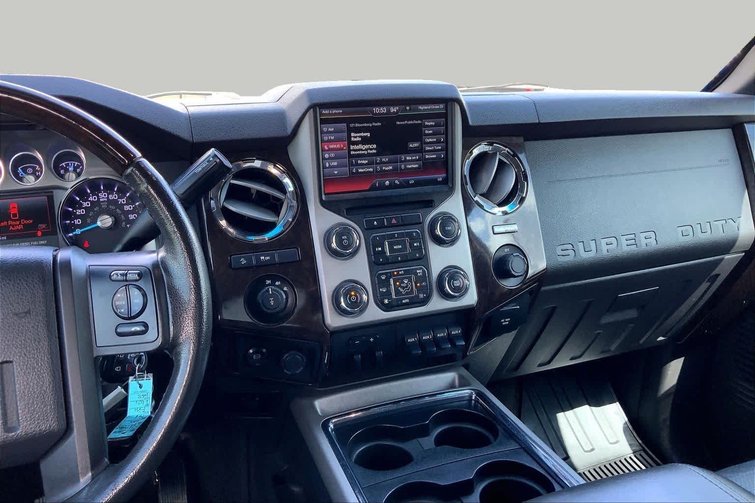 Used 2015 White Platinum Metallic Tri-Coat Ford Platinum image 6