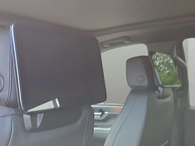 2026 GMC Yukon Denali - Photo 14