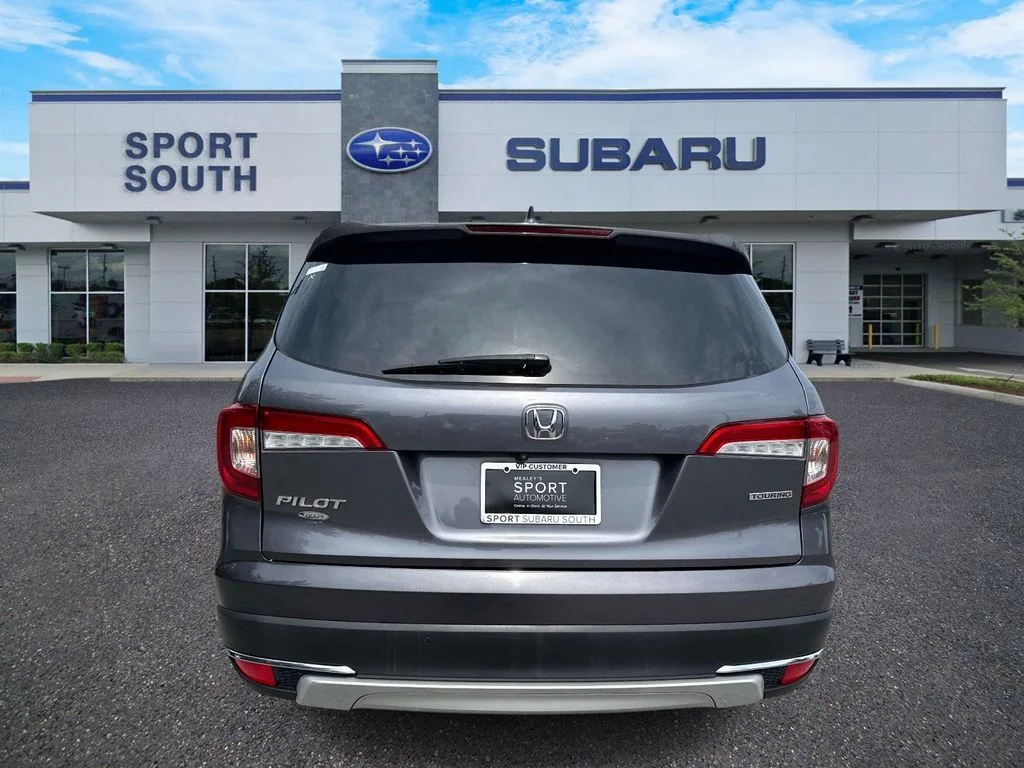 Used 2019  Honda Touring image 5