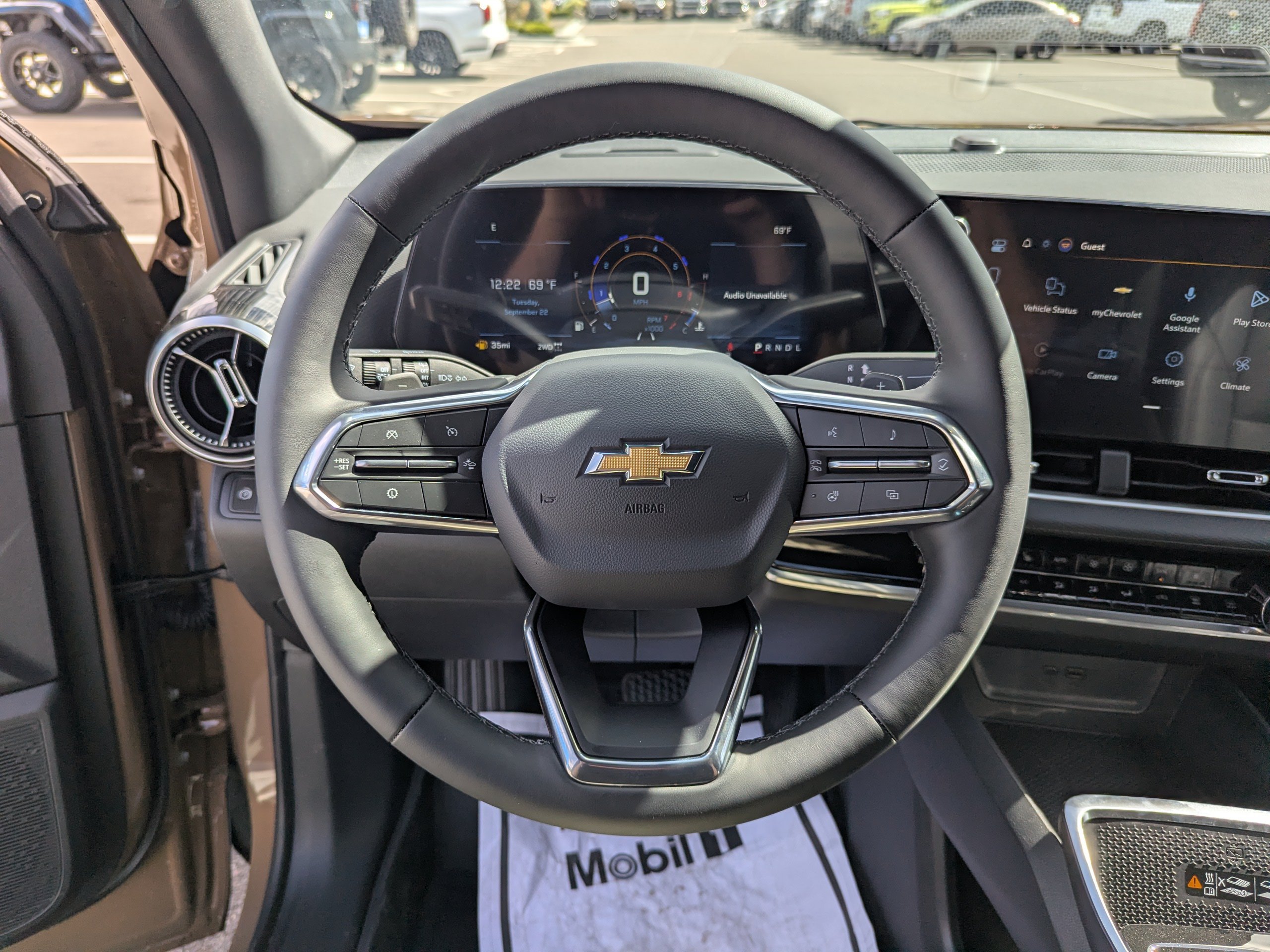 2027 Chevrolet Equinox LT - Photo 14