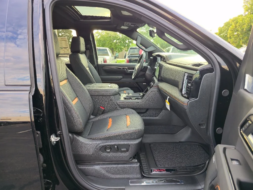 2026 GMC Sierra 2500HD AT4 - Photo 28