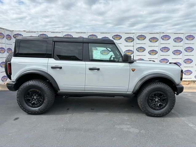 Avalanche Gray 2026 Ford Bronco Badlands 4-Door 4WD SUV / Crossover Four-Wheel Drive Automatic