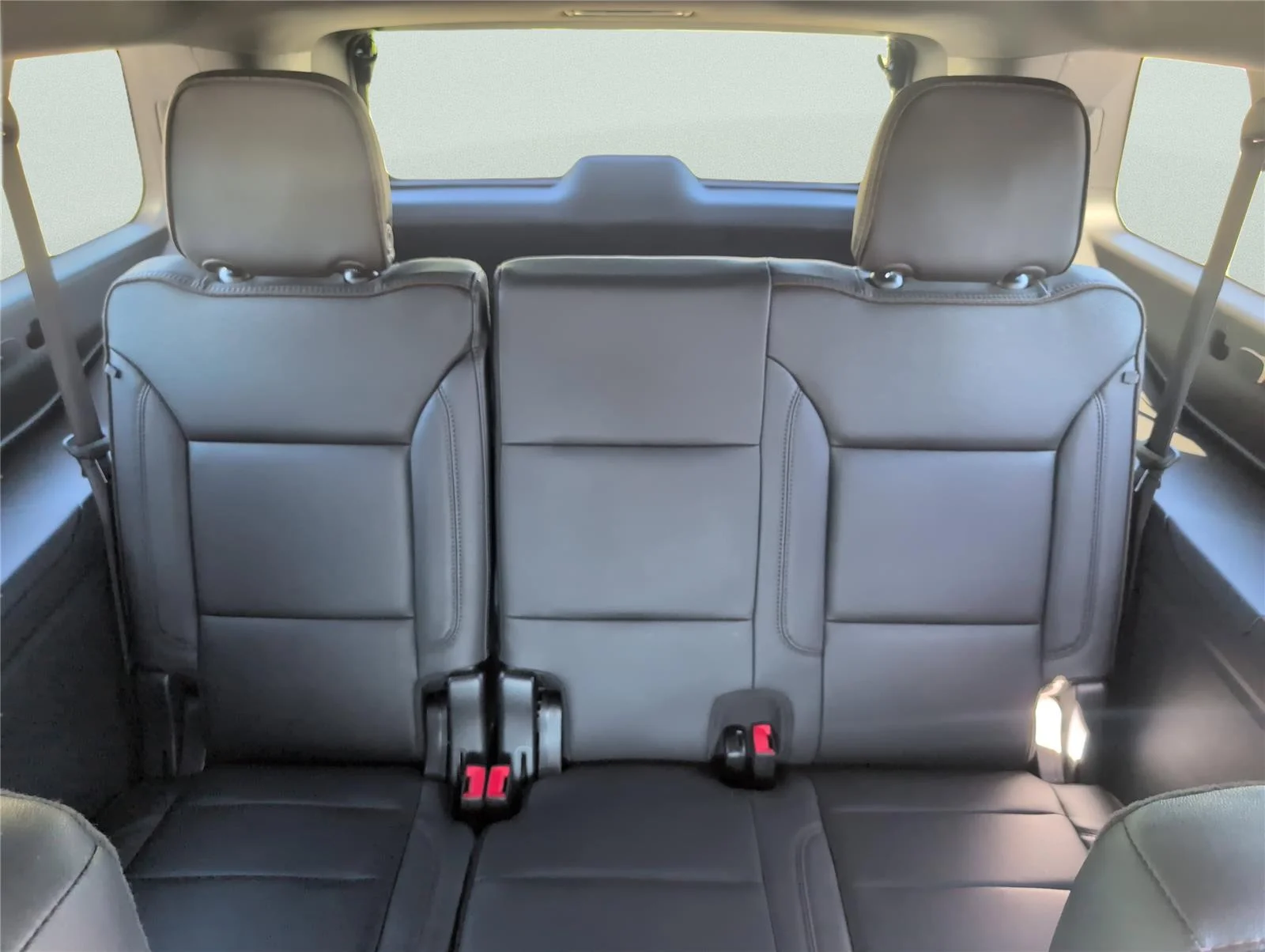 Used 2023 Dark Ash Metallic Chevrolet High Country image 32