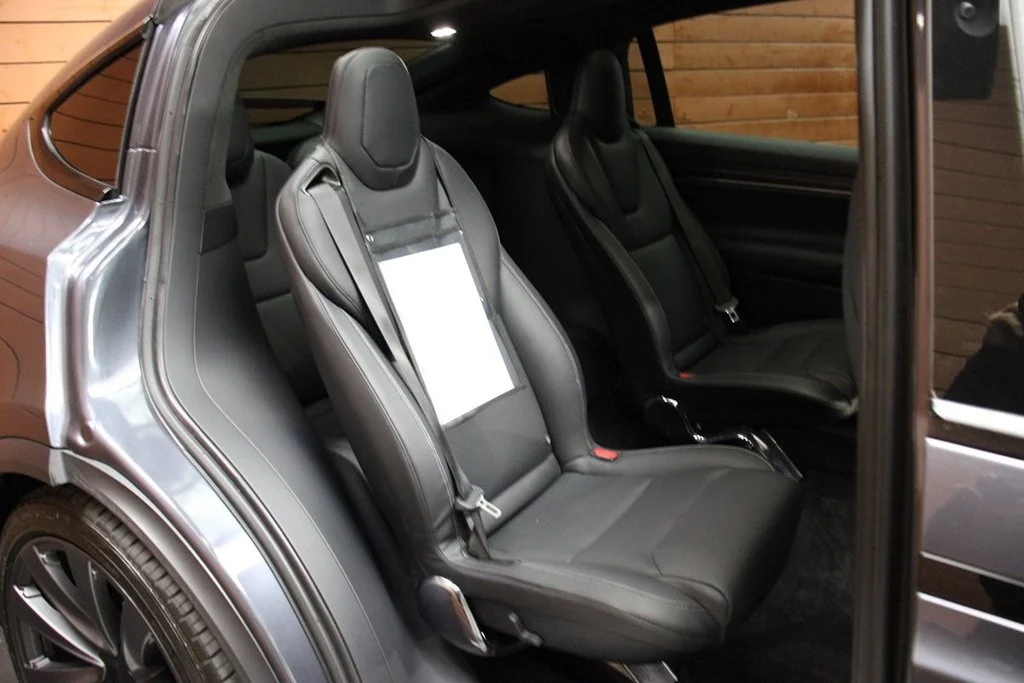 Used 2022 Solid Black Tesla Plaid image 39
