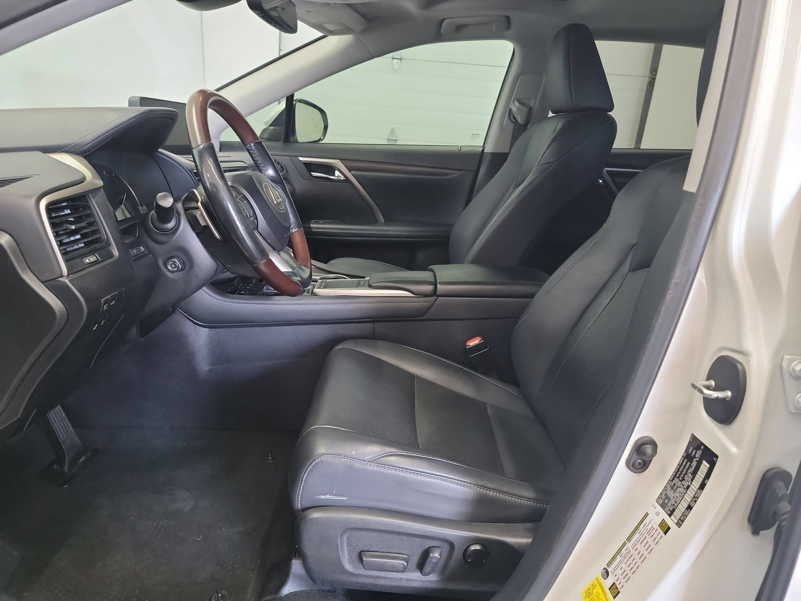 Used 2021 Eminent White Pearl Lexus RX 350 image 11