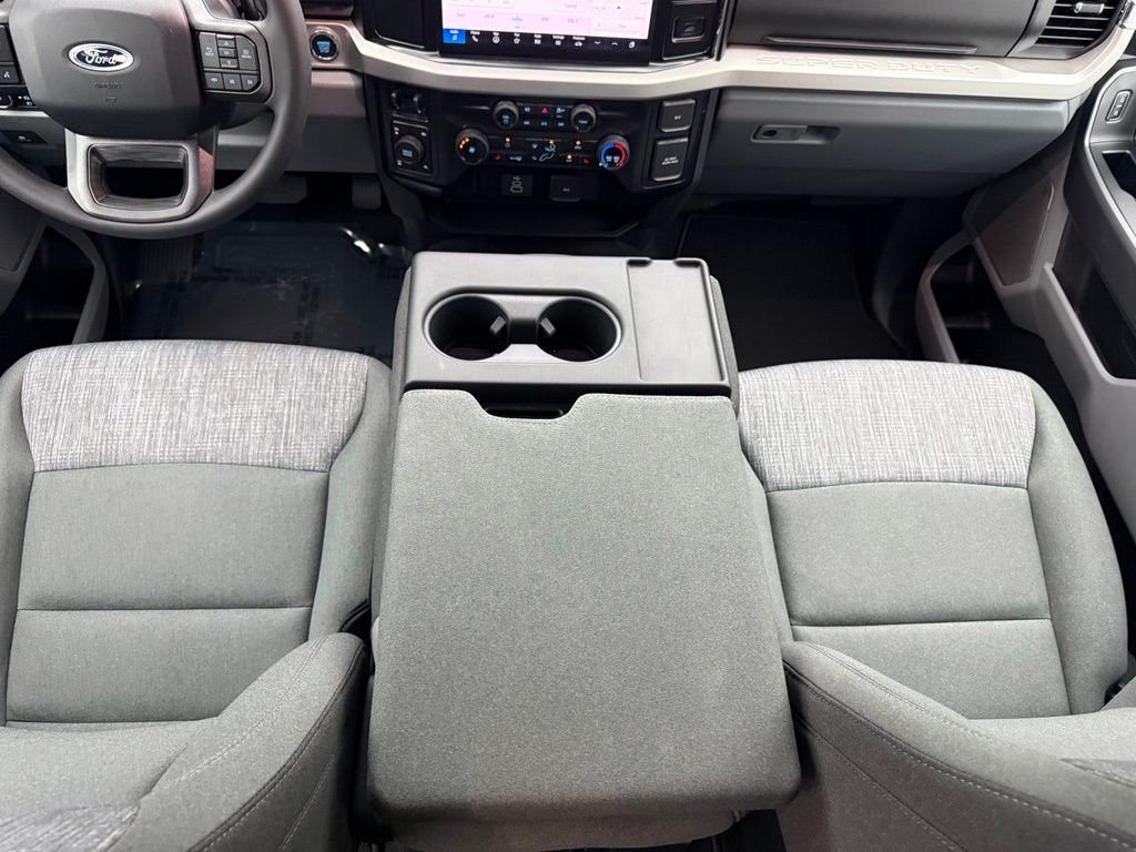 New 2026 White Ford XLT image 32