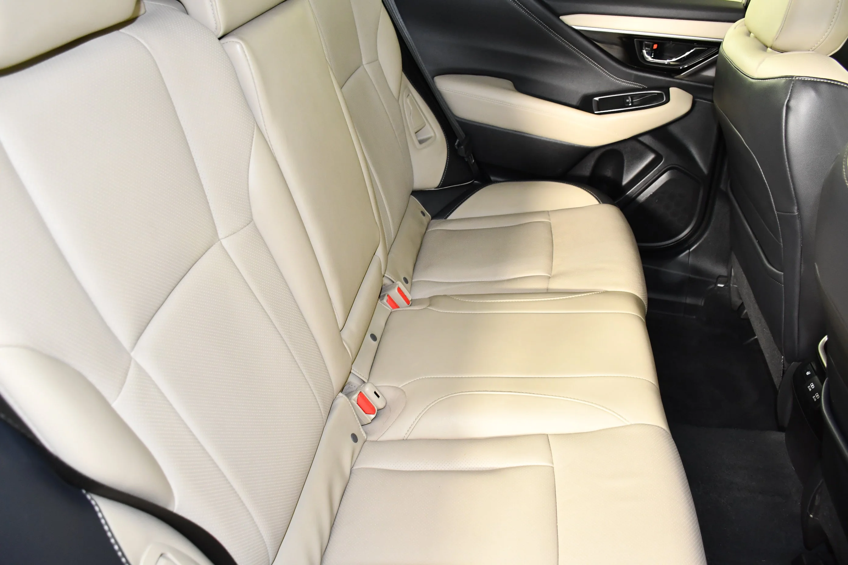 Used 2020 Tungsten Metallic Subaru Limited image 45