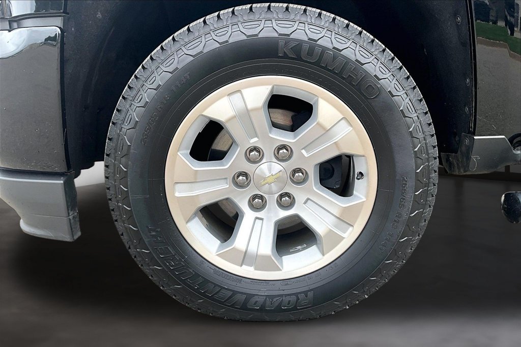 Used 2018 Black Chevrolet LT image 8