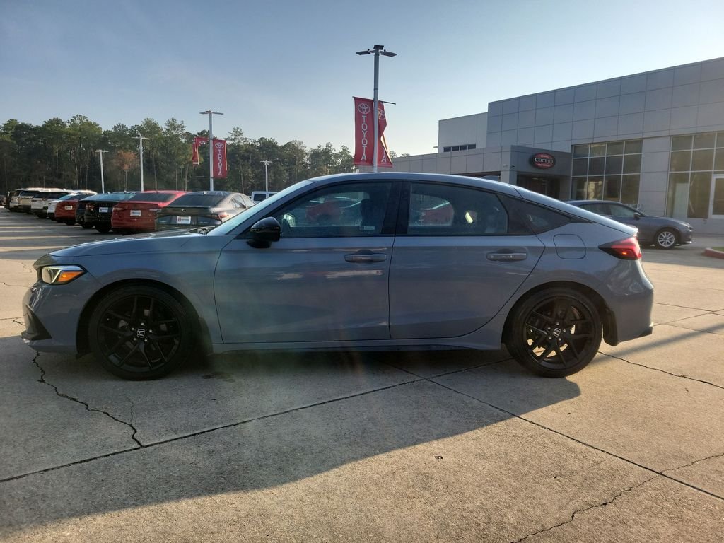 Used 2022  Honda Sport image 2