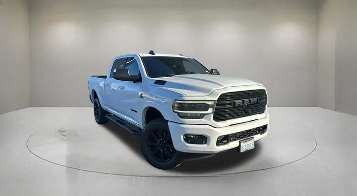 2020 RAM 2500 Laramie 4X4 Crew Cab SWB's photo