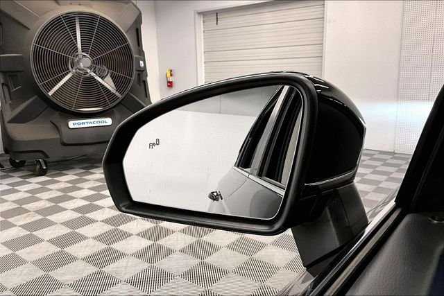 2023 Volkswagen Taos SE - Photo 38