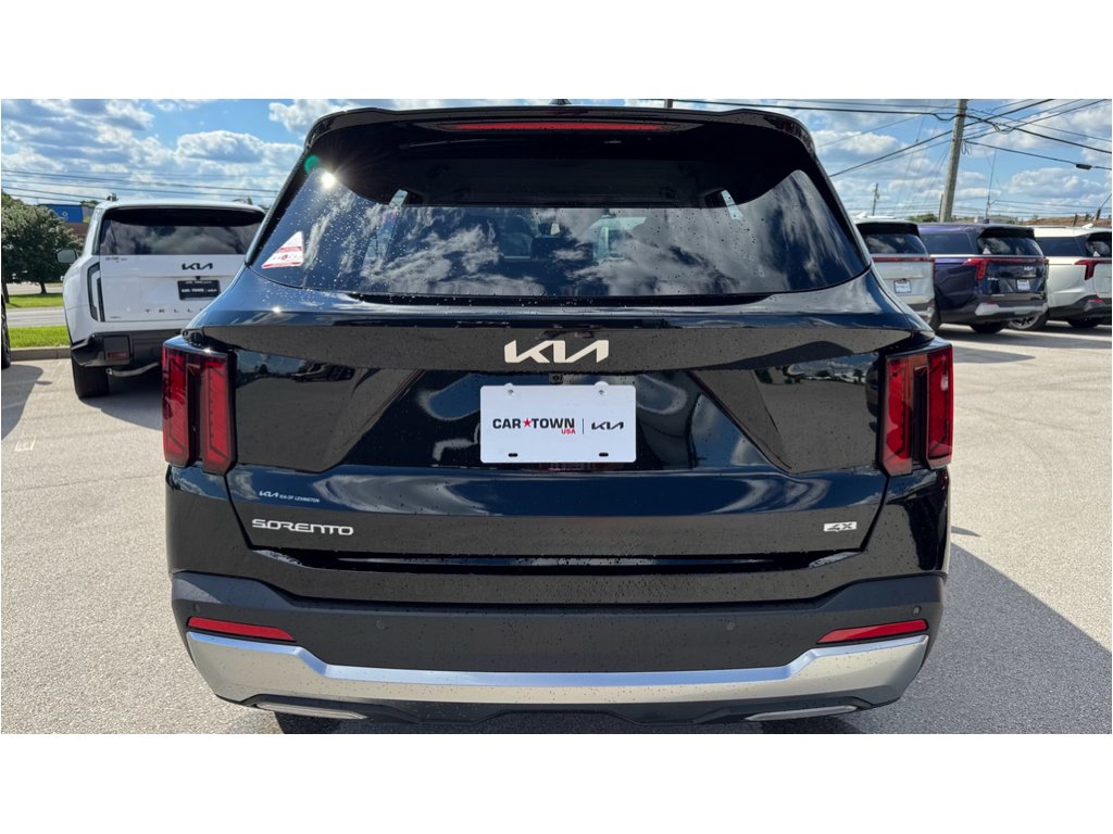 New 2026 Ebony Black Kia S image 5