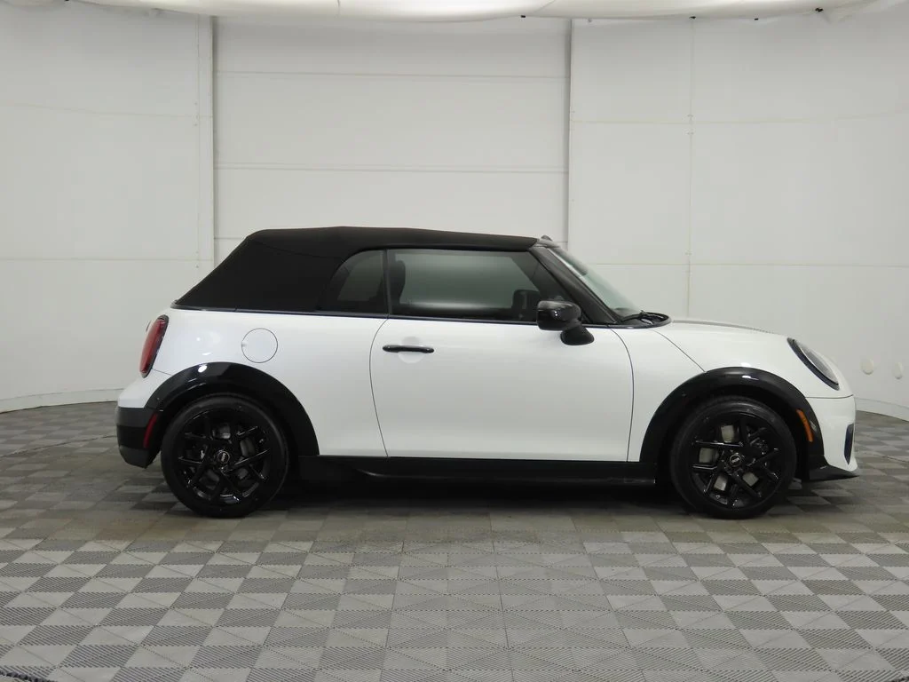 Used 2026 Nanuq White Metallic MINI  image 13