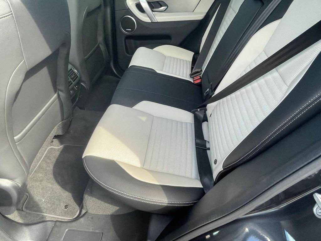 New 2026 Carpathian Grey Land Rover Landmark image 16