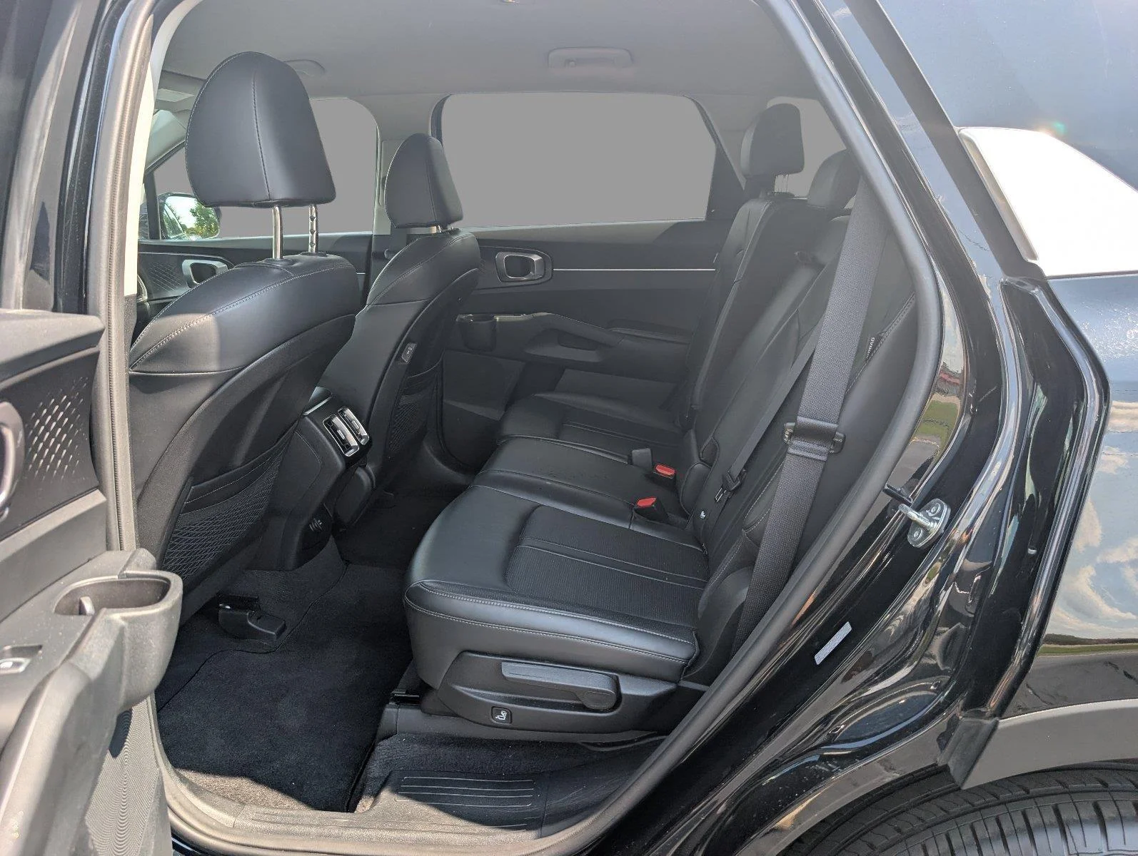 Used 2024 Ebony Black Kia S image 32