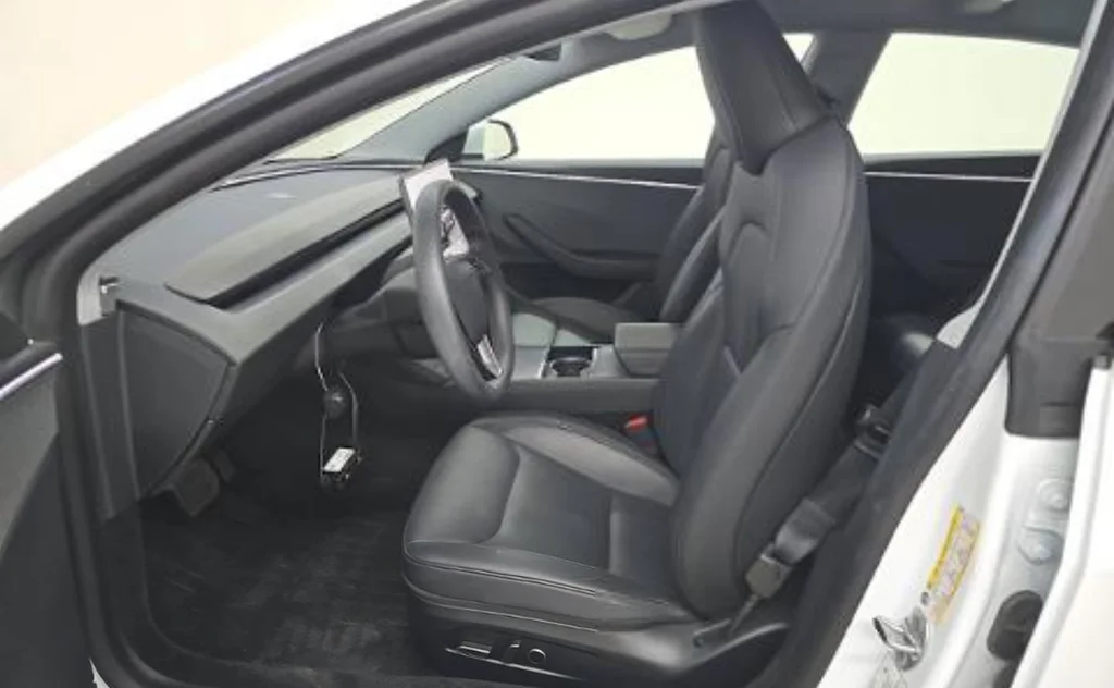 Used 2025 White Tesla Long Range image 8