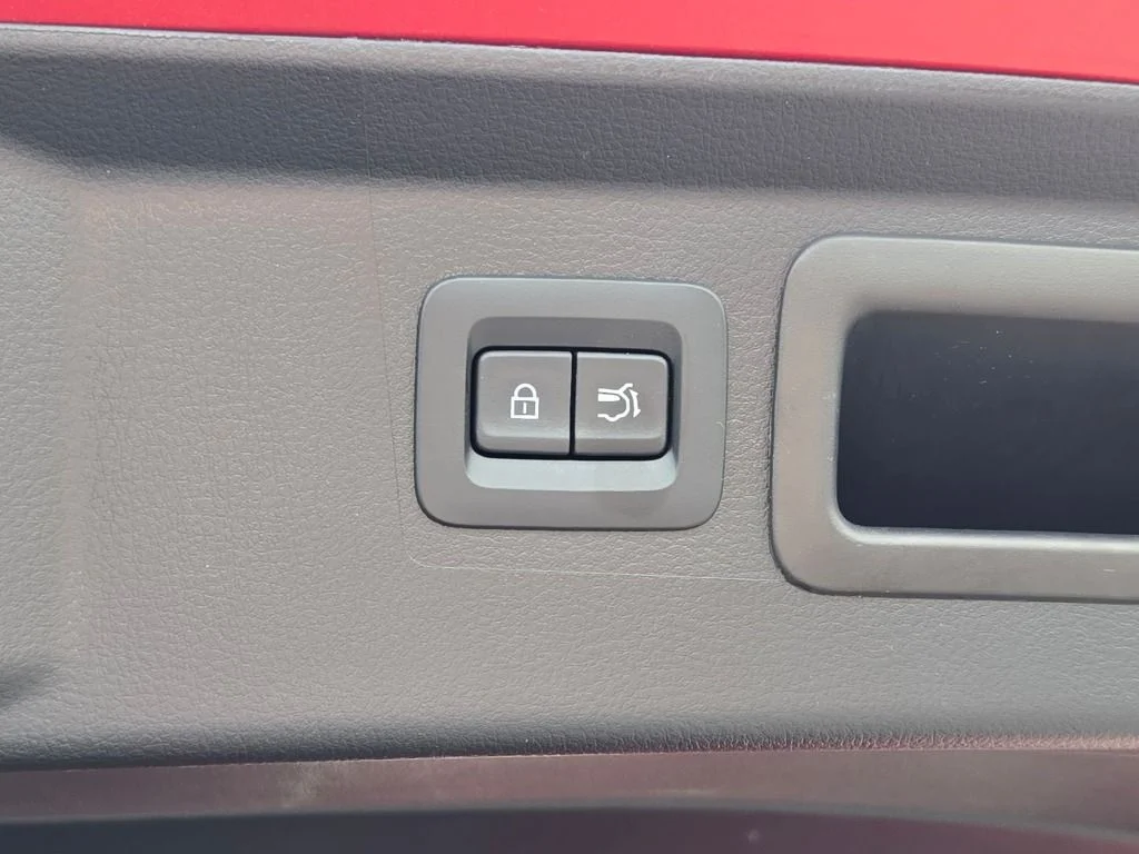 Used 2025 Red Crystal Mazda Premium image 14