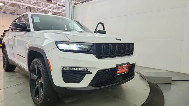 Used 2024 White Jeep Limited image 40