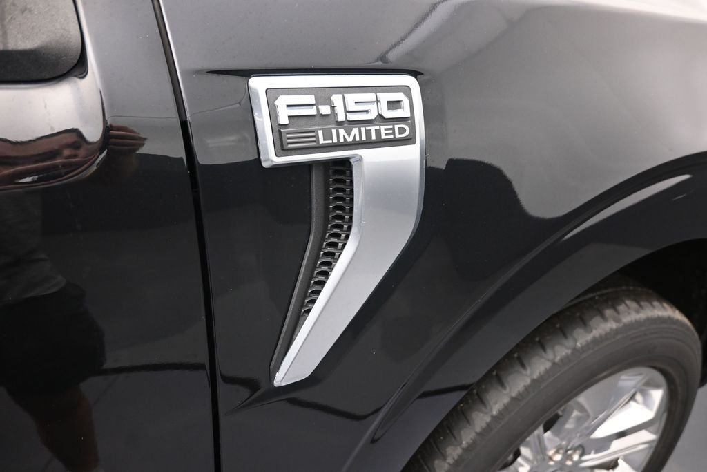 Used 2023 Black Ford Limited image 27