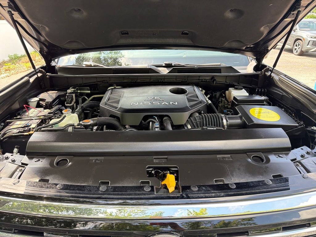 Used 2025 Black Nissan Platinum image 45