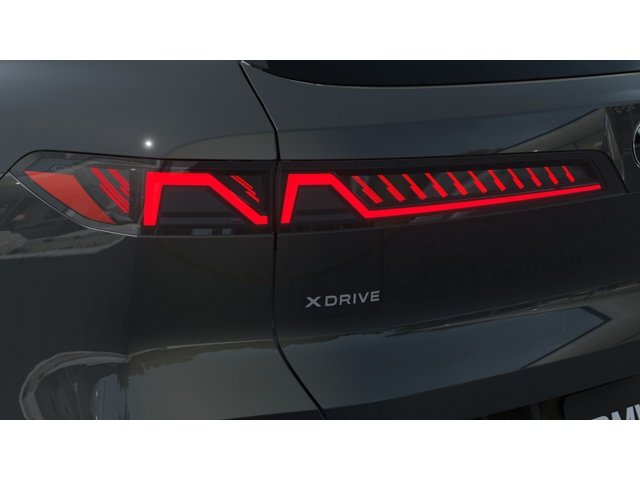New 2027 Dravit Grey Metallic BMW 40 xDrive image 8