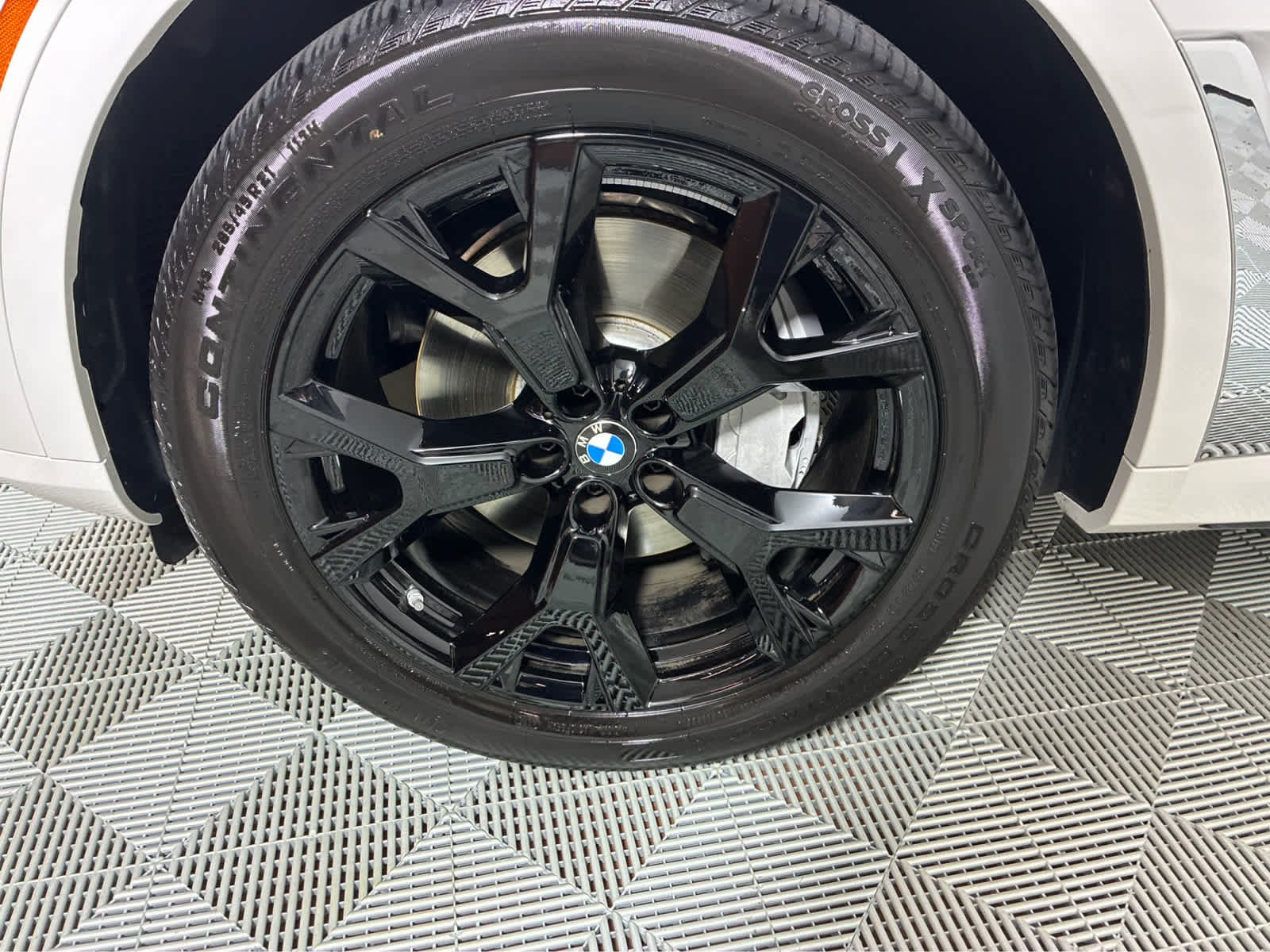 Used 2026 Alpine White BMW xDrive40i image 11