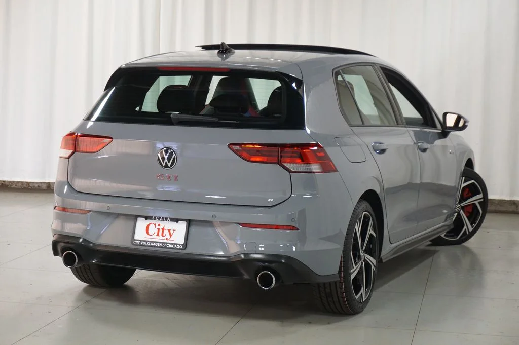 Certified Used 2025 Moonstone Gray Volkswagen 2.0T SE image 21