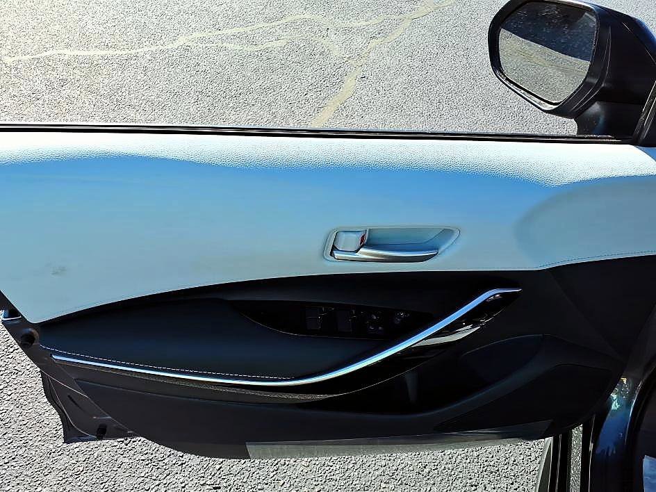 New 2026 Magnetic Gray Meta Toyota XSE image 10