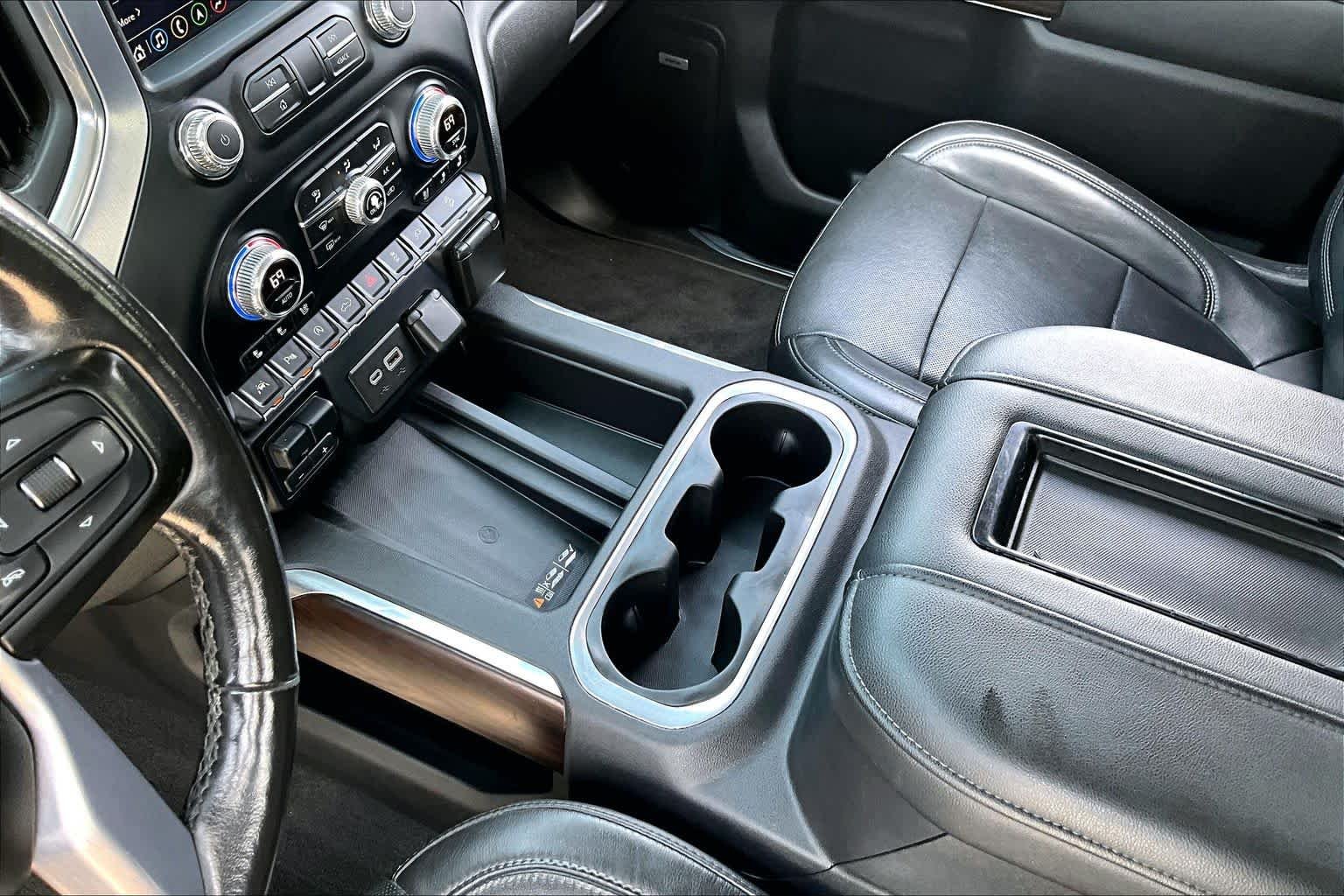 Used 2020 Onyx Black GMC SLT image 17