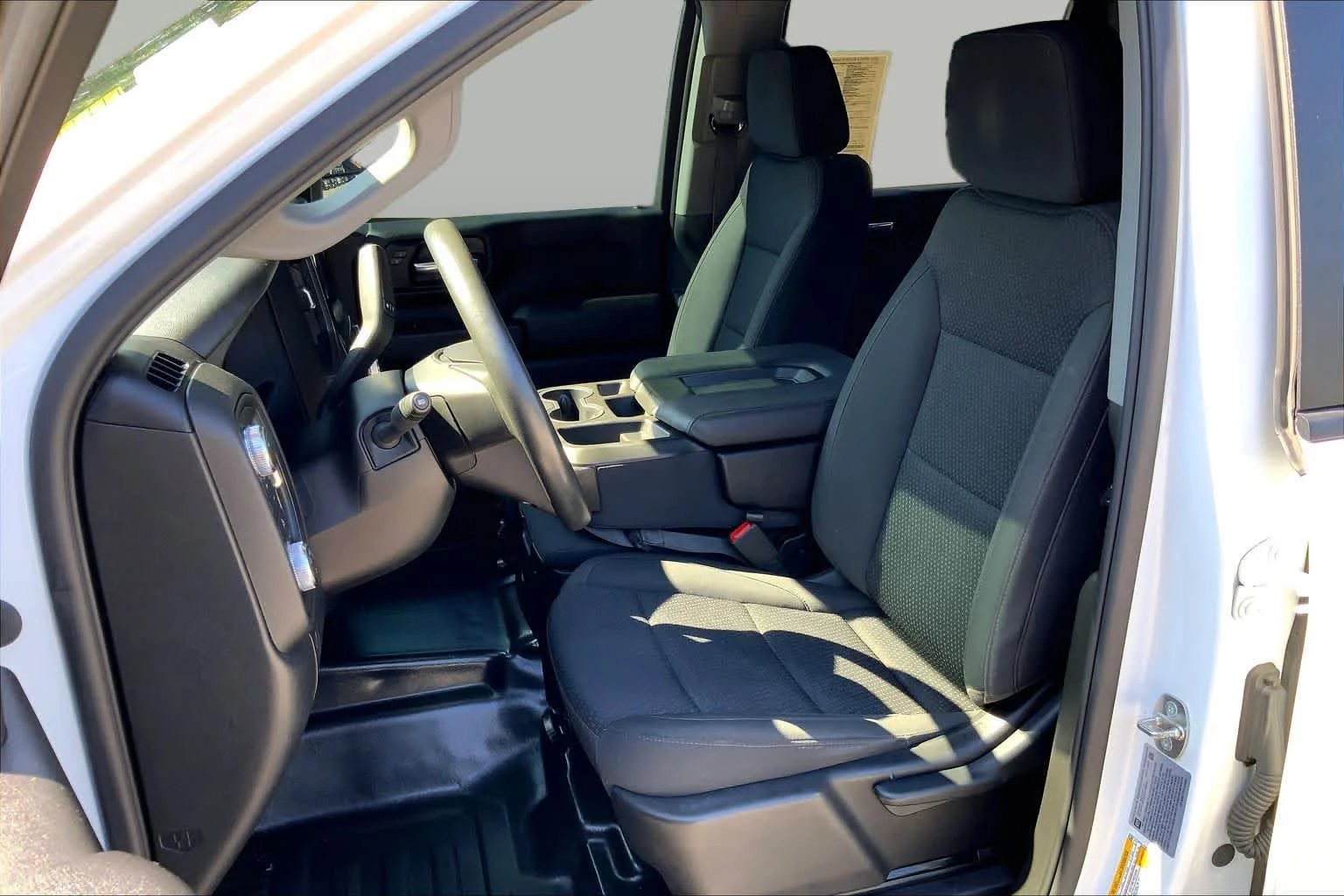 Used 2024 Summit White GMC Pro image 9
