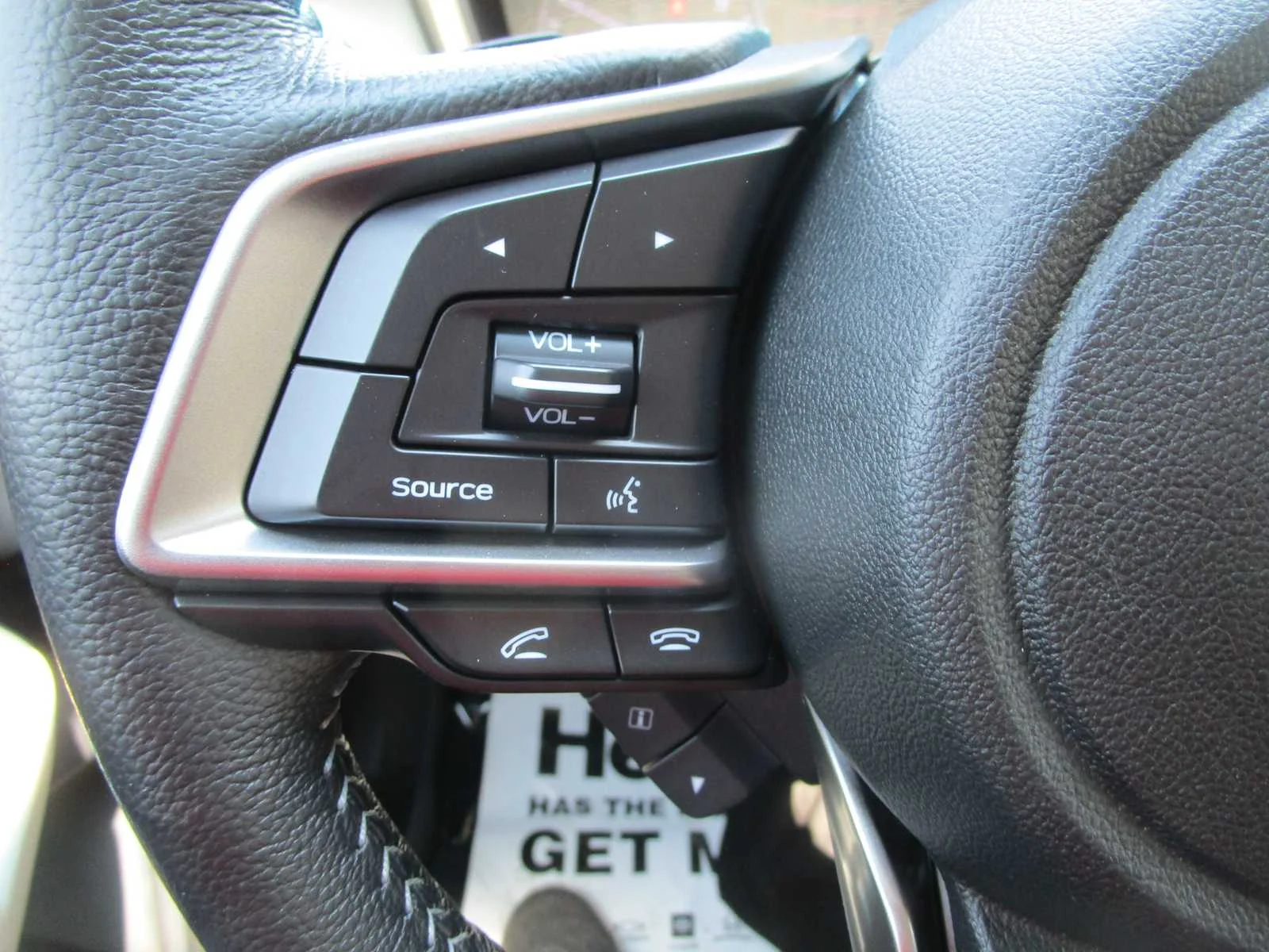 Used 2020 Crystal White Pearl Subaru Limited image 31