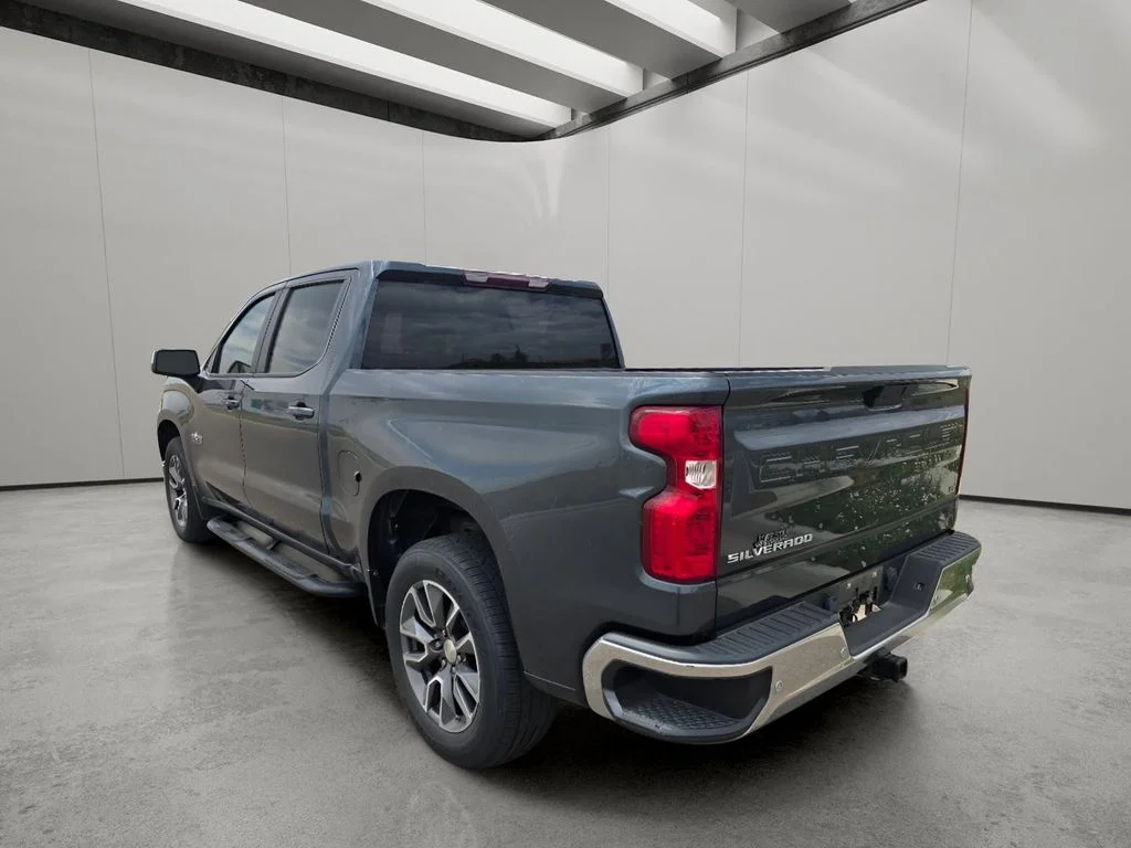Used 2020 Shadow Gray Metallic Chevrolet LT image 3