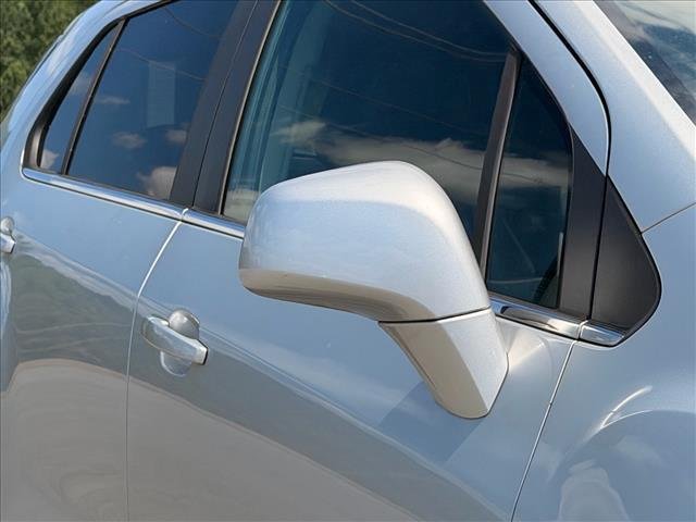Used 2016 Silver Ice Metallic Chevrolet LT image 7