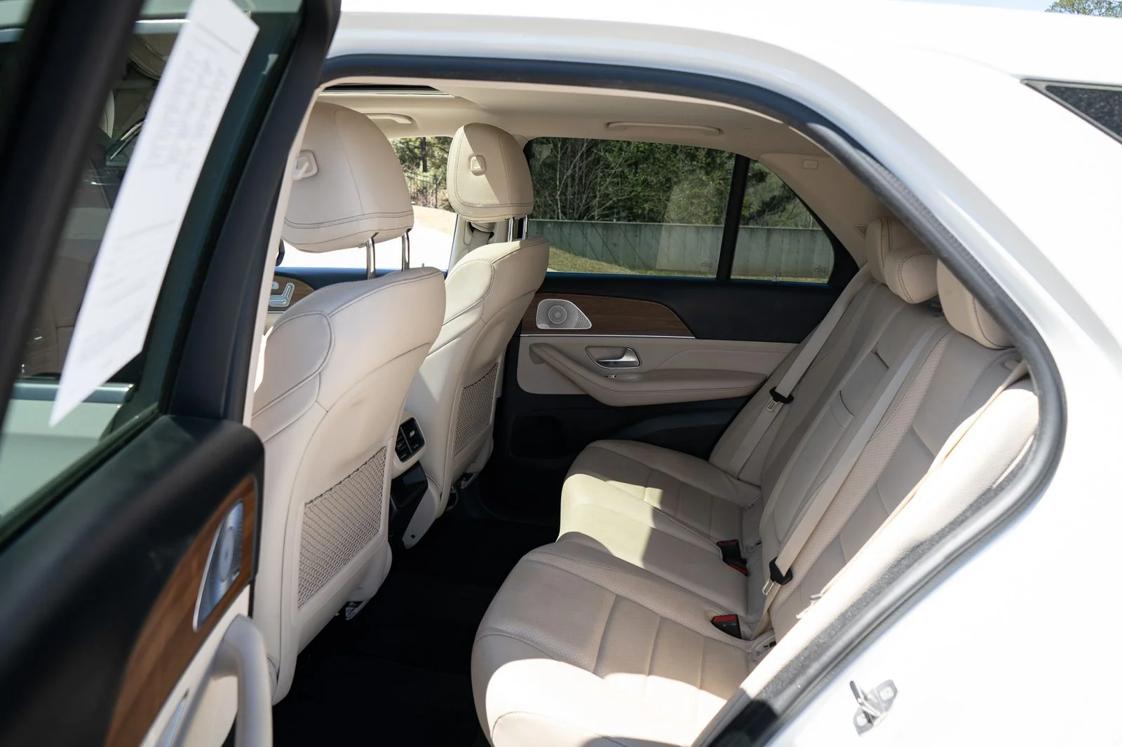 Used 2021 White Mercedes-Benz GLE 350 image 19